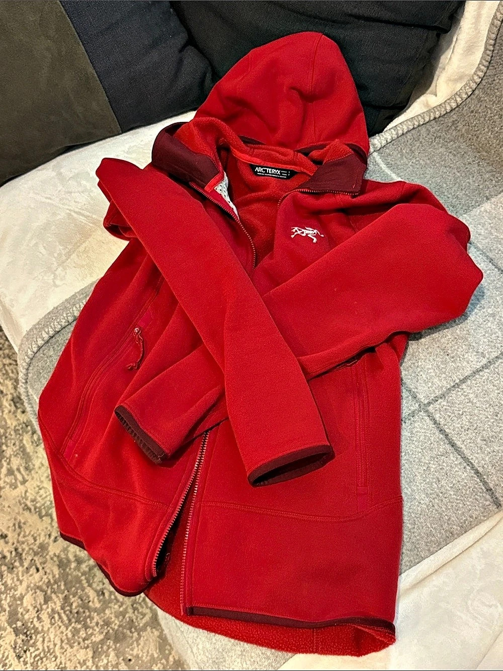 Arc'teryx Covert Hoody Red Fleece Jacket Small